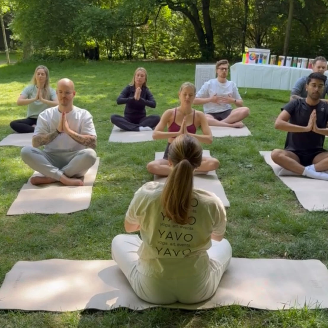 OUTDOOR YOGA & PAINT - Sa 11.07. | Hamburg